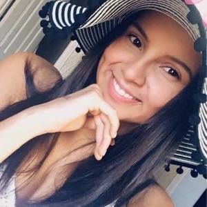 Meet your Posher, Ximena